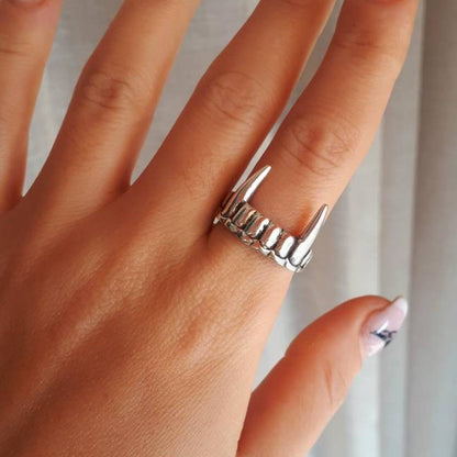 Gothic Vampire Fangs Unisex Ring